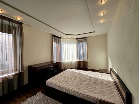 квартира за адресою Дніпровська набережна вул., 26