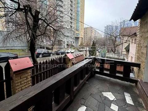 дом по адресу Зверинецкая ул.