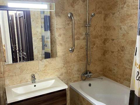 квартира за адресою Сахарова, 3