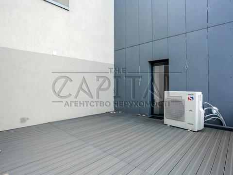 квартира за адресою Набережно-Рибальська вул., 3