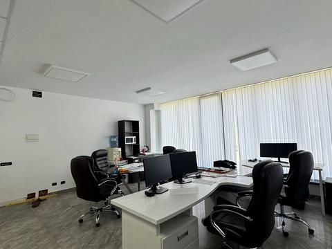 комерційна за адресою Івана Кудрі вул., 6