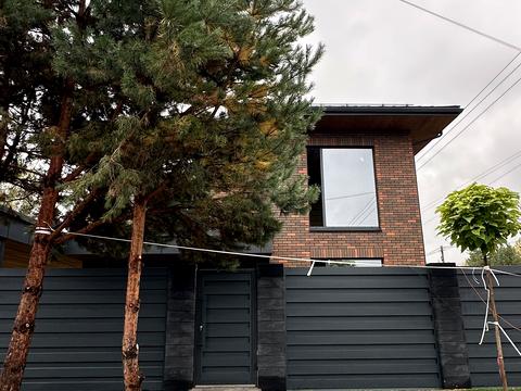 будинок за адресою Центральна вул.