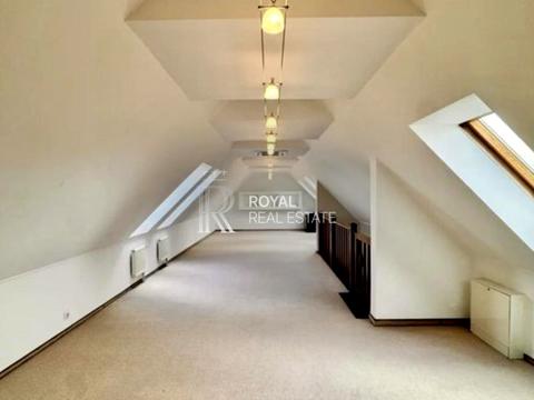 будинок за адресою Крутогірна вул., 52