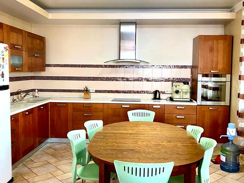 квартира за адресою Анни Ахматової вул., 13