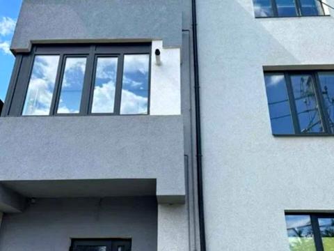 комерційна за адресою Церковна вул., 48