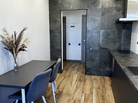 квартира по адресу Есенина ул., 33