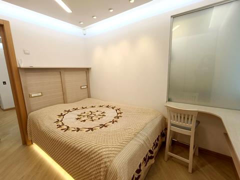 квартира за адресою Степана Бандери, 6