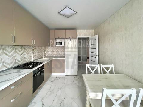 квартира за адресою Михайла Лушпи просп., 5