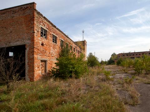 коммерческая по адресу с. Великие Межиричи, Загребля, 38
