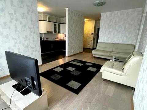 квартира за адресою Івана Крамського вул., 9