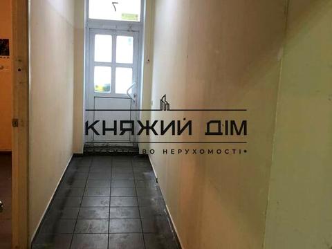 коммерческая по адресу Соломии Крушельницкой ул., 7