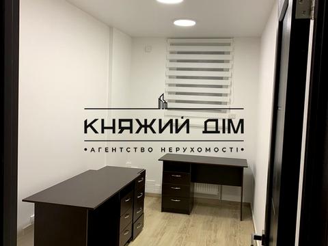 коммерческая по адресу Тетерівська ул. (Іртишська), 20