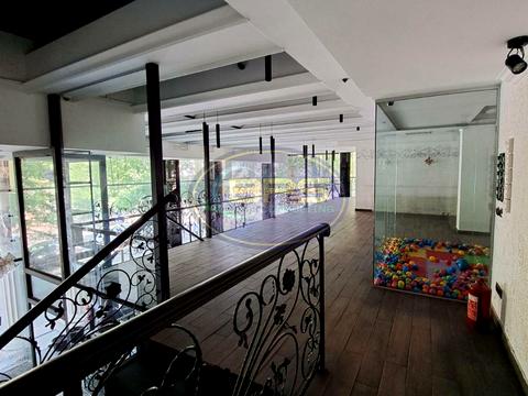 коммерческая по адресу червоний, 10