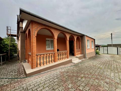 будинок за адресою Квасневського, 25