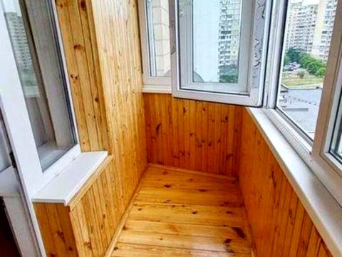 квартира за адресою Ревуцького вул., 8