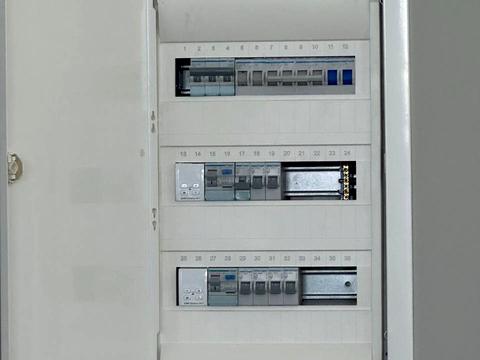 коммерческая по адресу Новознесенская ул., 4