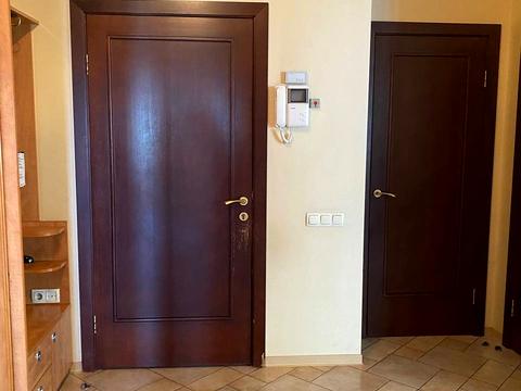 квартира за адресою Анни Ахматової вул., 13