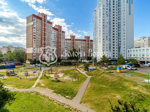 квартира по адресу Червоной Калины просп. (Владимира Маяковского), 72-Б
