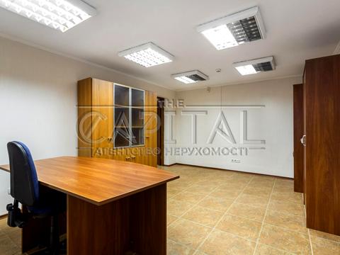 комерційна за адресою Дегтярівська вул., 45