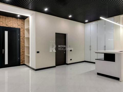 комерційна за адресою Івана Франка вул., 1