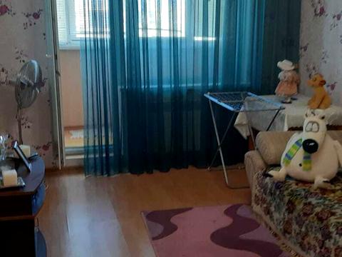 комната по адресу Червоной Калины просп. (Владимира Маяковского), 51-А