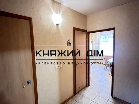 квартира за адресою Драгоманова вул., 12-А