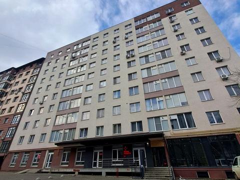 комерційна за адресою Сніжна вул., 52а