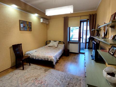 дом по адресу Бернардацци ул. (Красных Зорь), 7