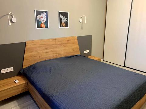 квартира по адресу Олександра Олеся ул., 4-А