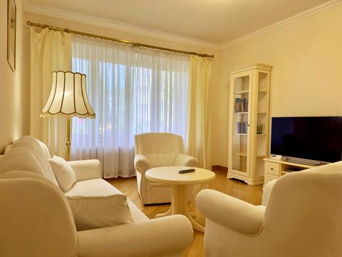 квартира за адресою Квітнева вул., 10