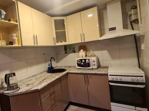 квартира по адресу Строителей ул., 12