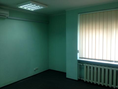 комерційна за адресою Антоновича вул., 103