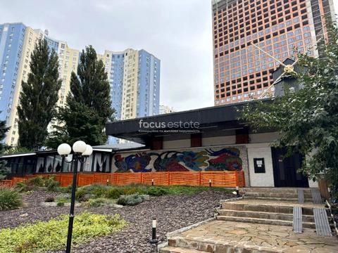 комерційна за адресою Академіка Глушкова просп., 11