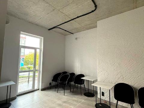 комерційна за адресою Малоголосківська вул., 32в