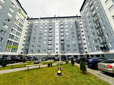 паркомісце за адресою Олександра Довженка вул., 33