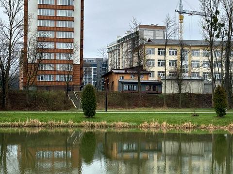 комерційна за адресою Гетьмана Мазепи вул., 144