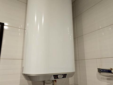 квартира за адресою Київ, Гната Хоткевича вул. (Червоногвардійська), 8