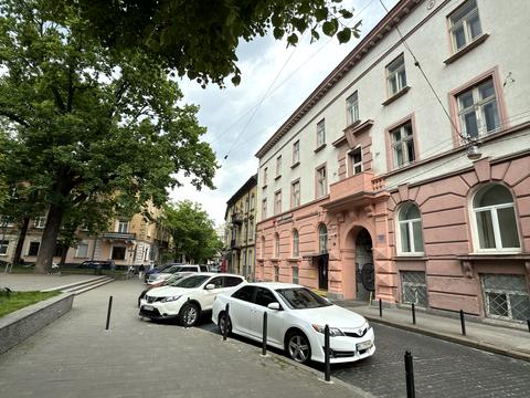 комерційна за адресою Мирослава Скорика вул. (Петра Чайковського), 17