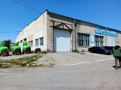 комерційна за адресою Київська, 1