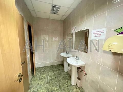 комерційна за адресою Митрополита Андрея Шептицького вул. (Анатолія Луначарського), 4