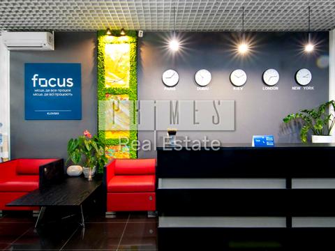 комерційна за адресою Кловський узвіз, 7