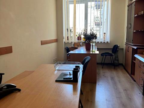 коммерческая по адресу майдан Незалежності пл., 2-А