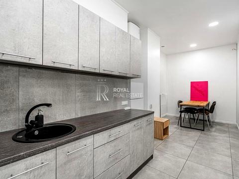 комерційна за адресою Кловський узвіз (Кловський), 7