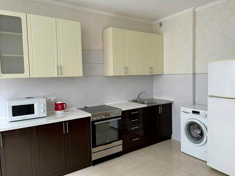 квартира по адресу Киев, Драгоманова ул., 2