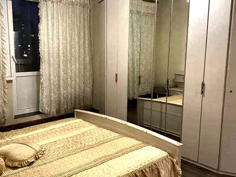 квартира по адресу Миколы Бажана просп., 7-Б