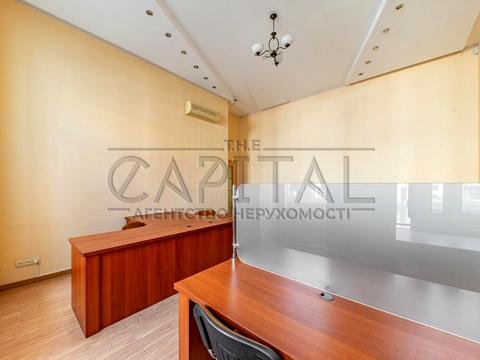 коммерческая по адресу Саксаганского ул., 15