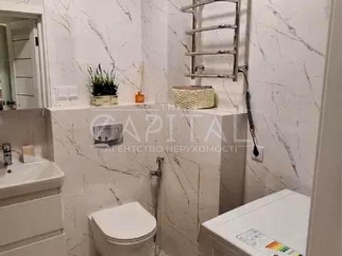 квартира за адресою Сім'ї Стешенків вул. (Тимофія Строкача), 9