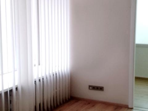 комерційна за адресою Болсуновська вул. (Сергія Струтинського), 8