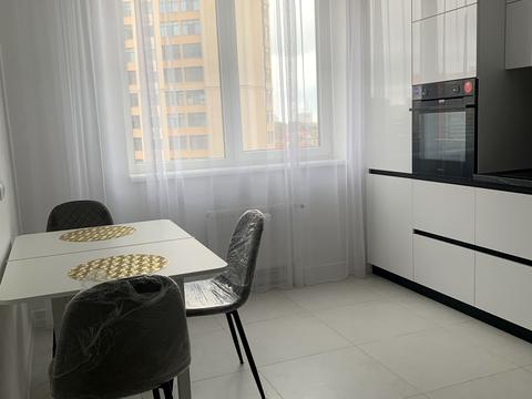 квартира за адресою Перлинна вул., 8
