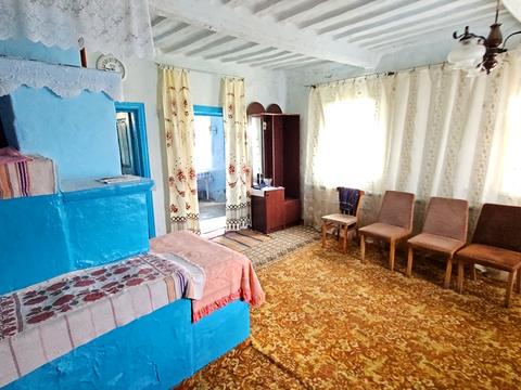 будинок за адресою с. Плужники, Червоноармійська